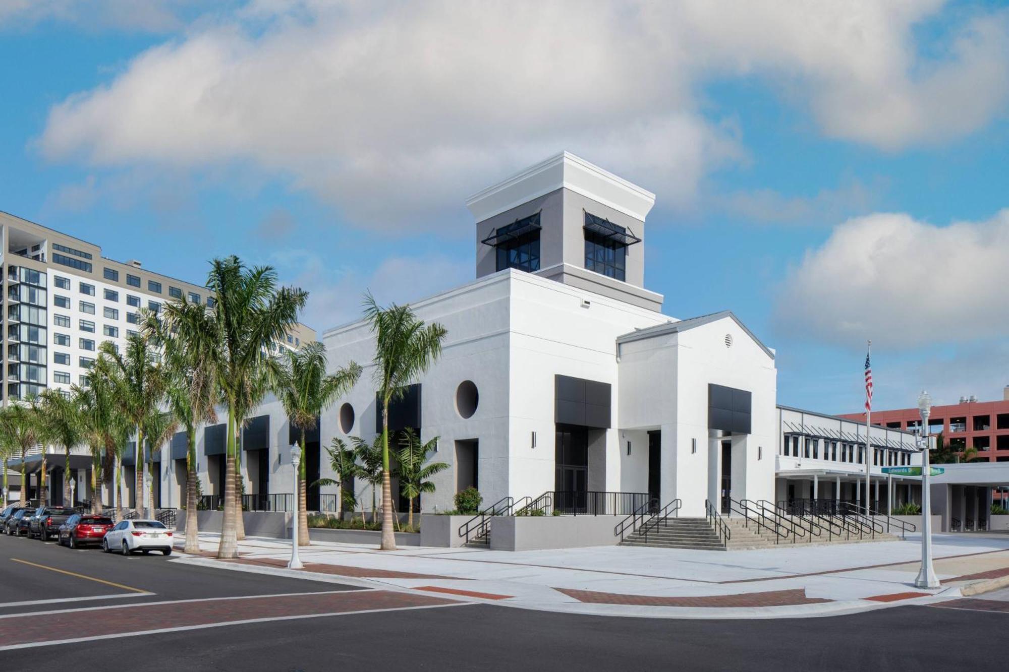 Luminary Hotel & Co., Autograph Collection Fort Myers Exterior photo